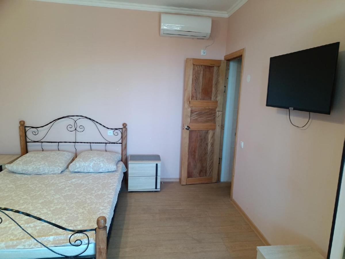 Inzhir Guest House New Athos Esterno foto