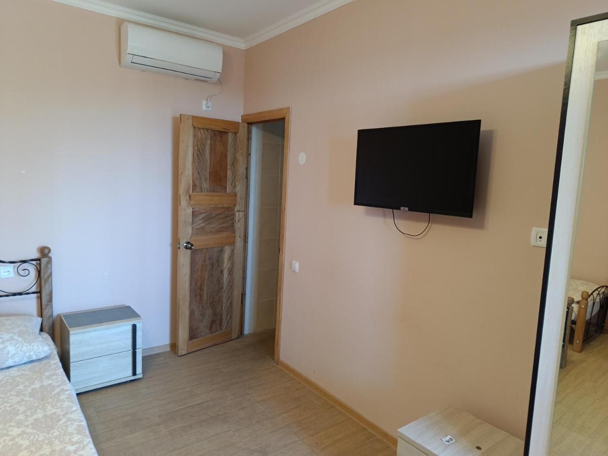 Inzhir Guest House New Athos Esterno foto