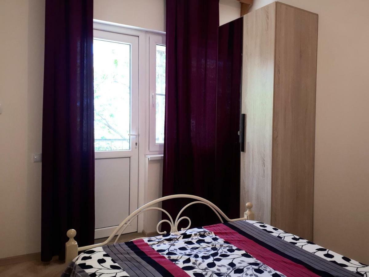 Inzhir Guest House New Athos Esterno foto